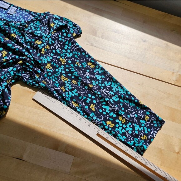 Susan Graver Comfort Stretch Knit Ruffle Ditsy Floral Print Pullover Top Blouse - Picture 3 of 6